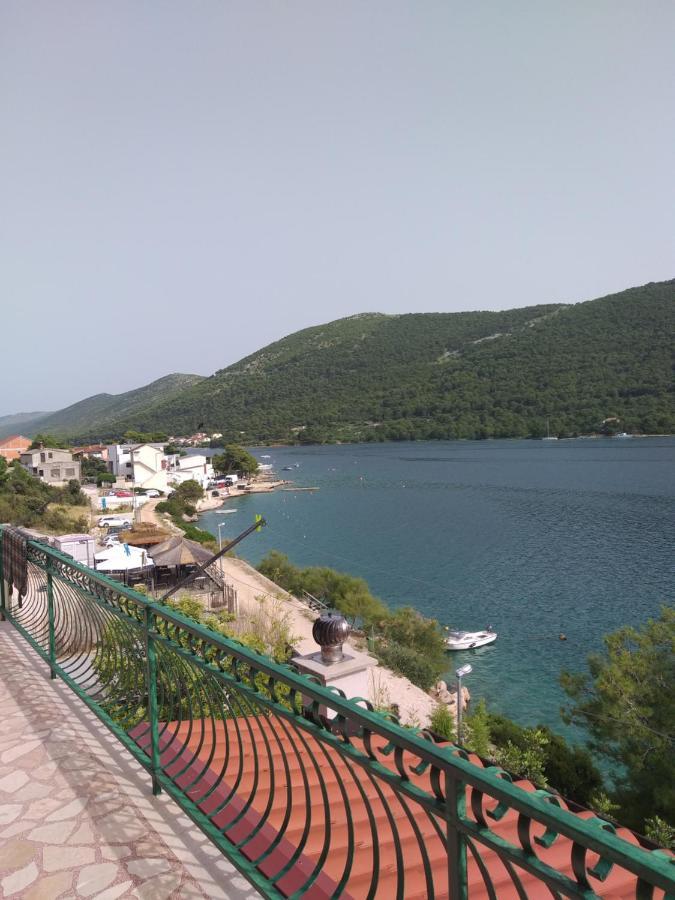 Direkt Na Moru - Bungalov Appartement Šibenik Buitenkant foto